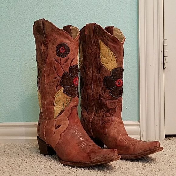 corral vintage cowgirl boots